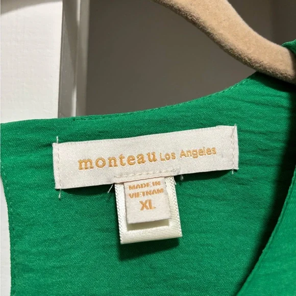 Short Sleeve Scalloped Hem Top Green - Picture 8 of 9